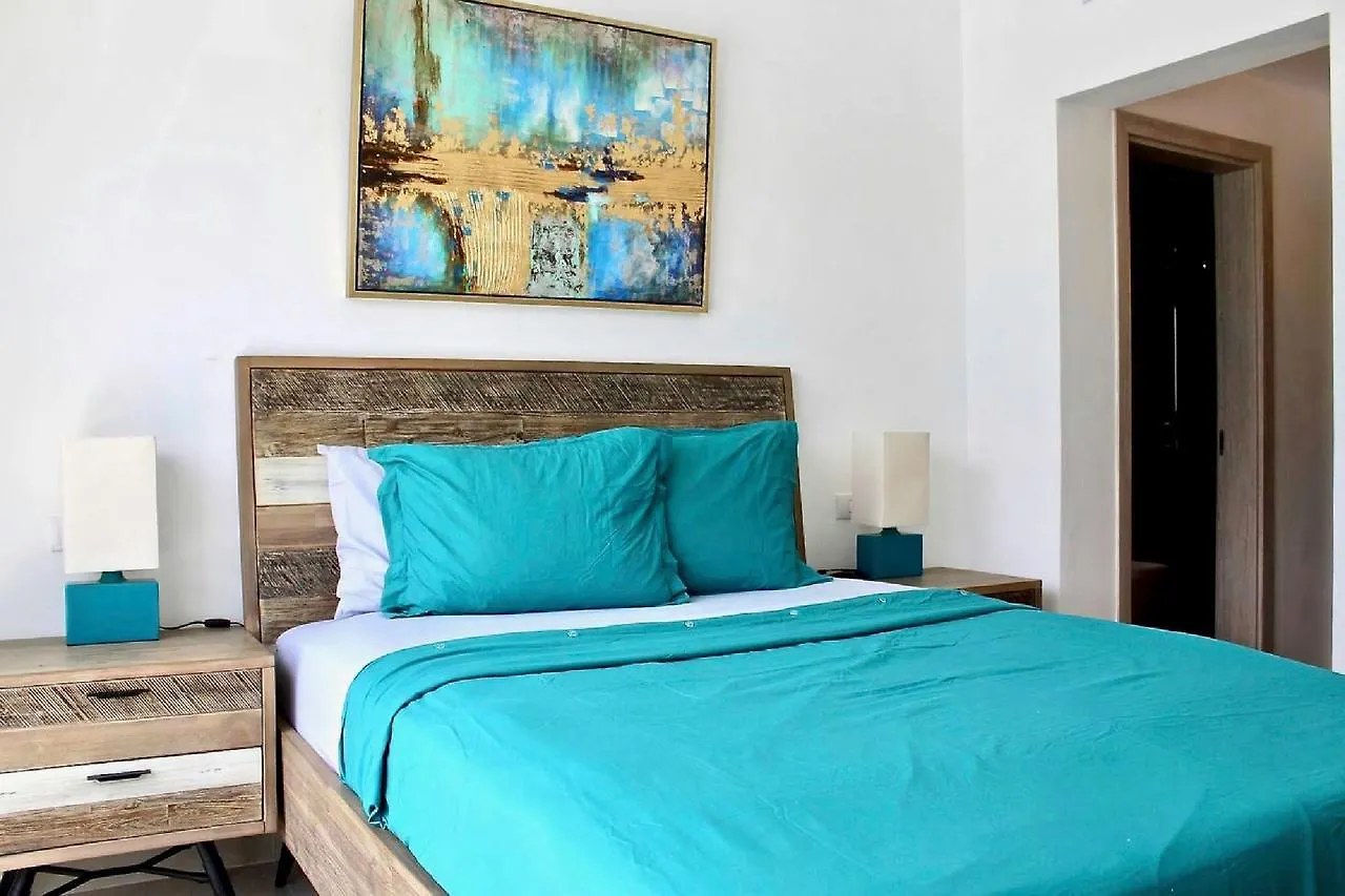Kontakt z Lake Village Punta Cana